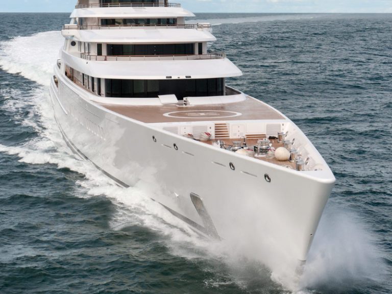 who owns the azzam superyacht